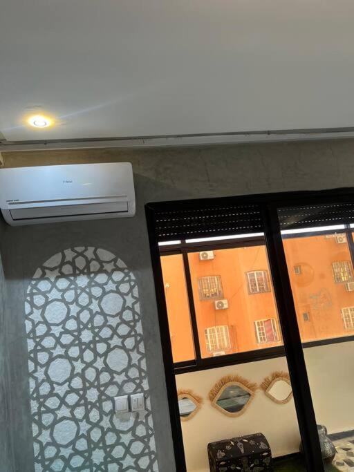 Appartement Bien Situe A Gueliz 마라케시 외부 사진
